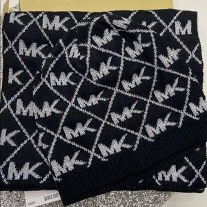 Michael kors black silver hat scarf set